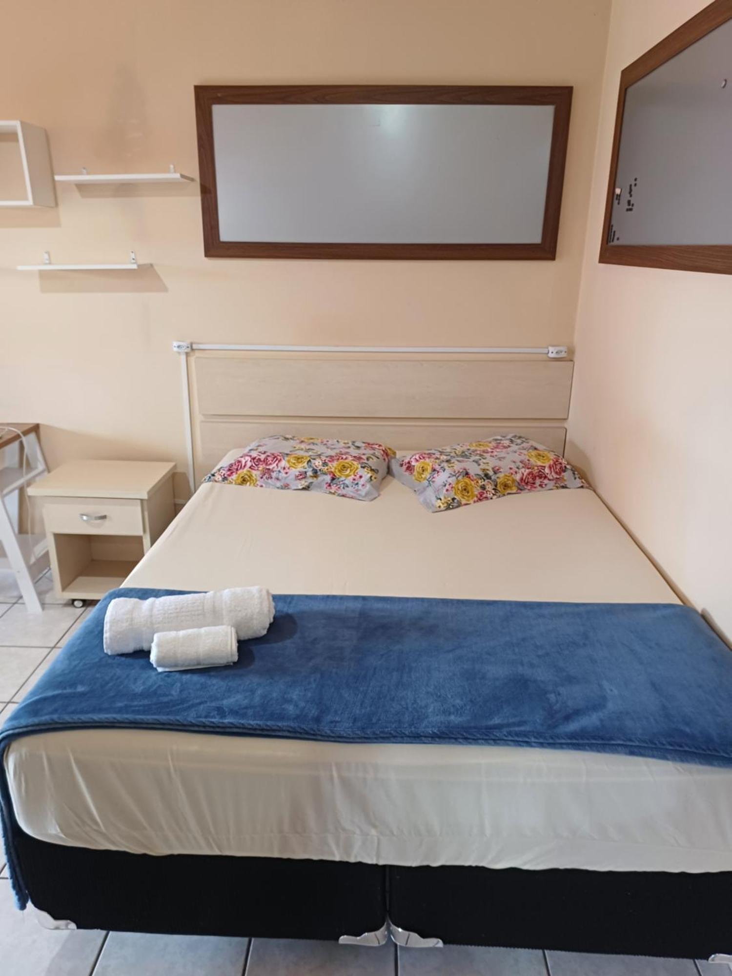 Lagoa Center House Hostel Florianopolis Bagian luar foto